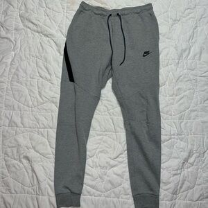 Nike Tech Fleece Joggers
